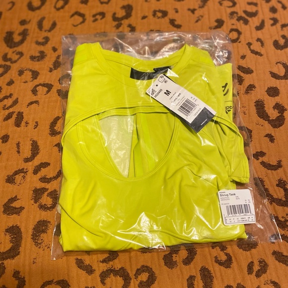 Adidas x IVY PARK Shrug Set - Picture 4 of 4